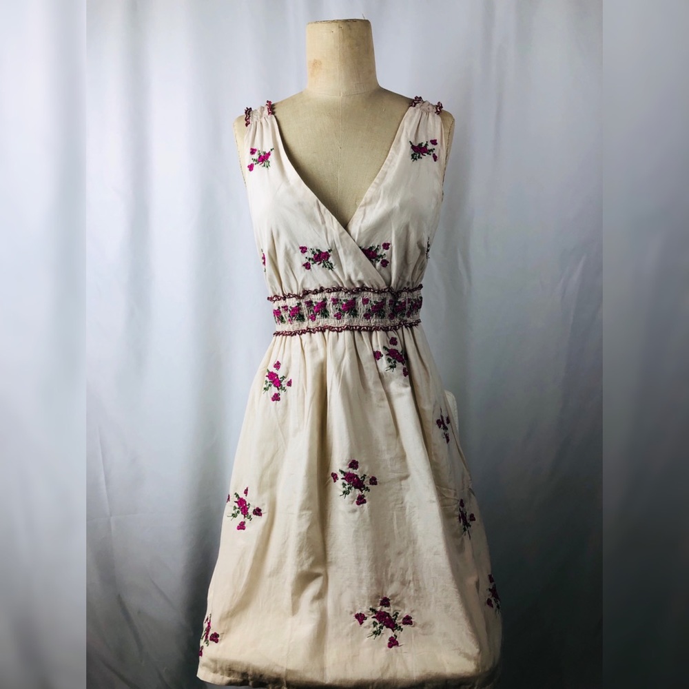 One of kind Romantic Dress for ur perfect date 💗